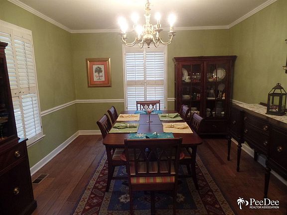 3rd image of 377 Brookwood Dr