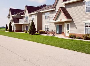 401 Linden Dr APT B, Lomira, WI 53048