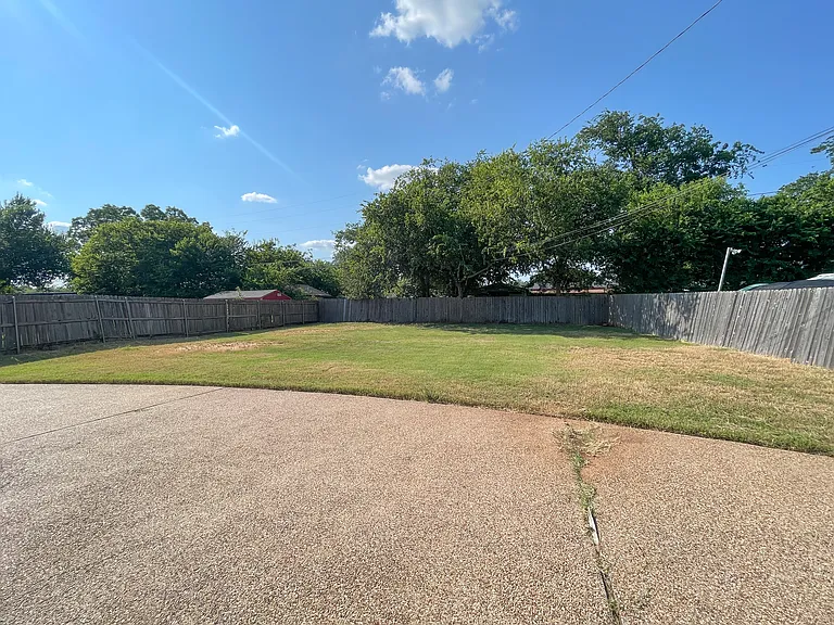109 Red Oak Rd — Photo 22