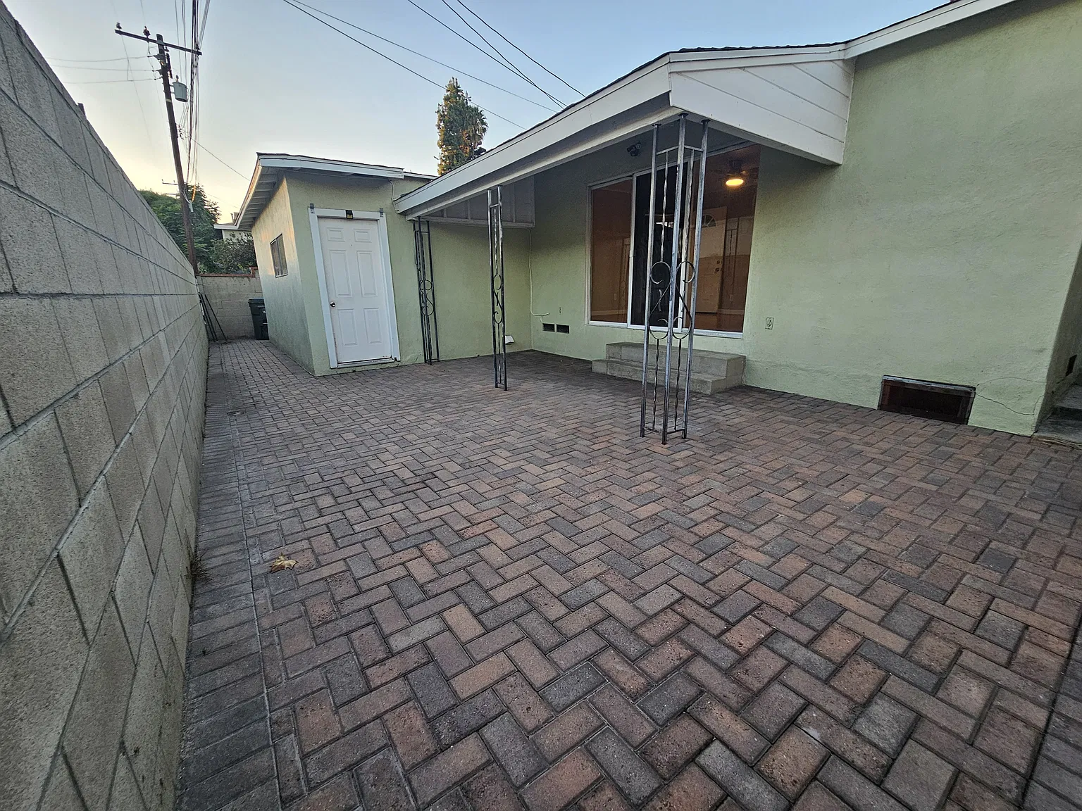 Jackson St, Whittier — Photo 2