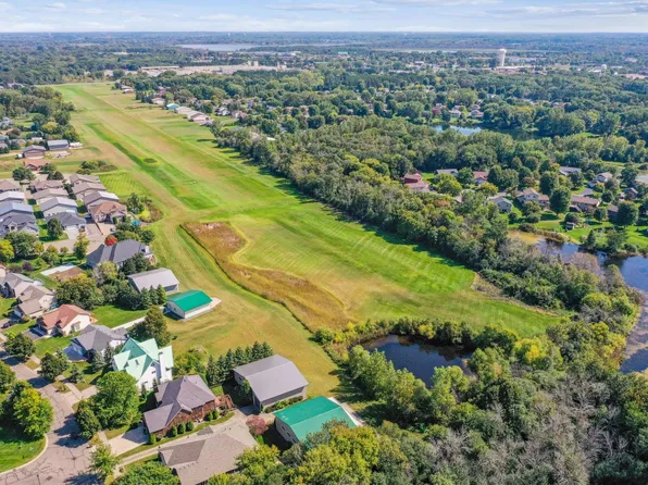 102 Century Trl, Lino Lakes, MN 55014