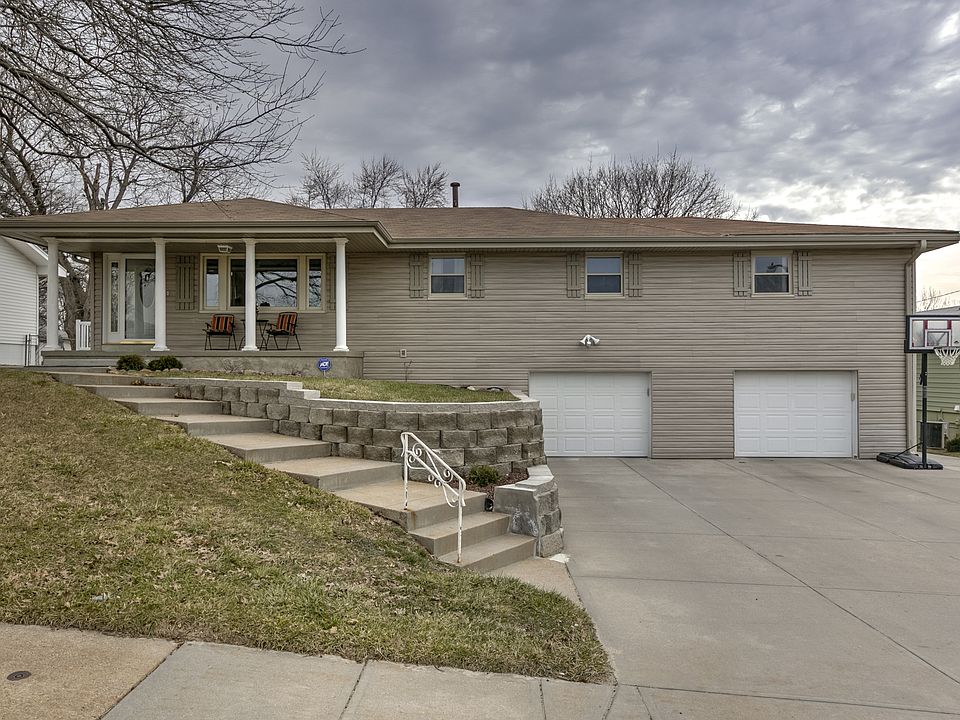 1st image of 3713 Suburban Dr