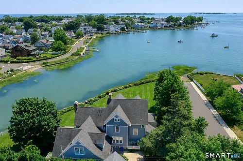 71 Cove Ave Photo 1