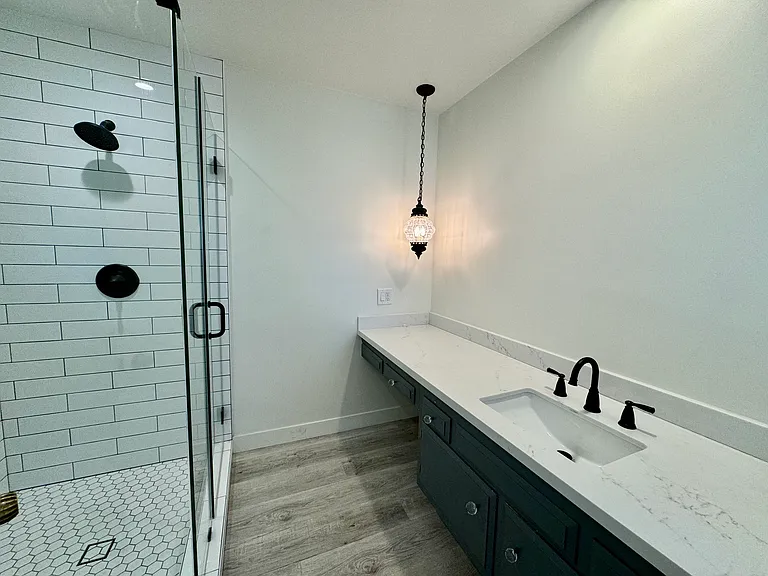 5346 Fairview Blvd — Photo 24