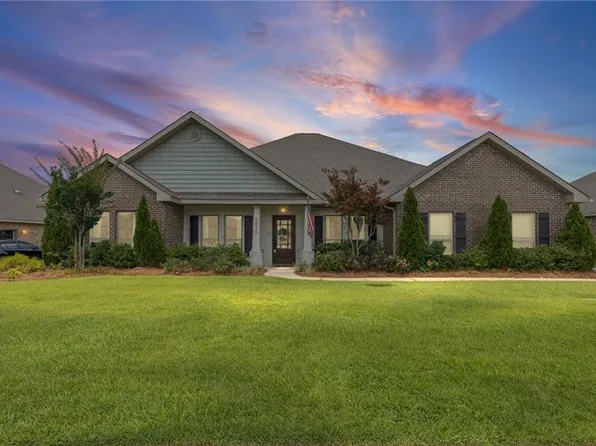 9010 Crain Ave, Mobile, AL 36695