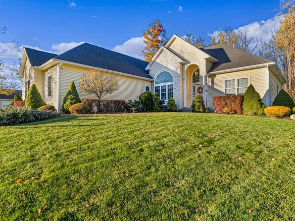 203 Daniel Ct, Deerfield, NY 13502