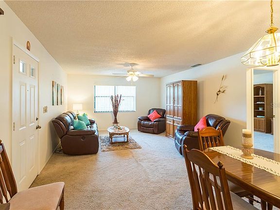 4th image of 6188 80th St N Unit 205