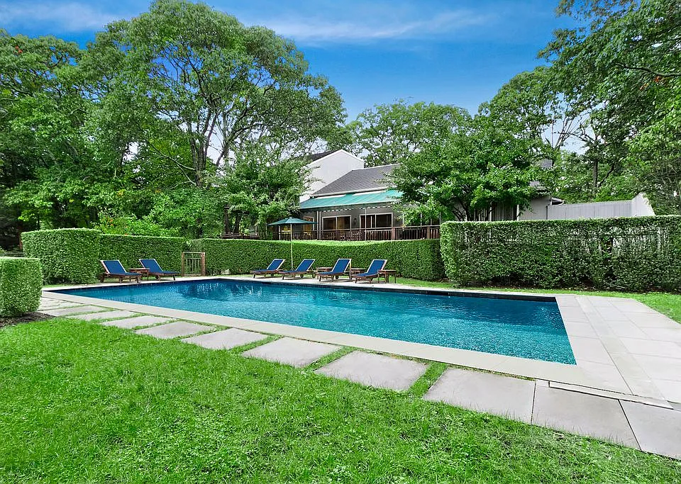 53 Hidden Cove Ct