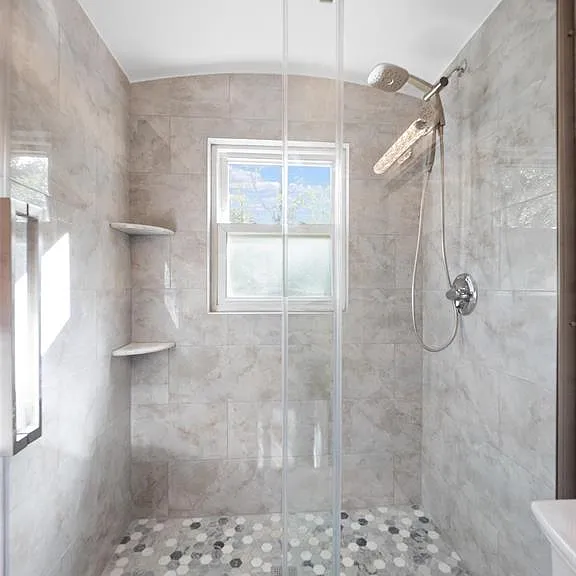 2046 Yorkshire Rd — Photo 10