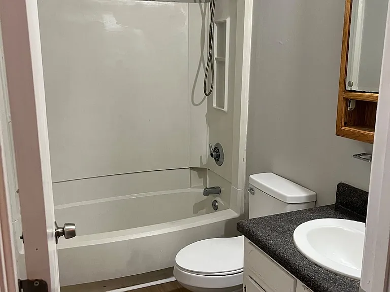 3010 Delaware Ave — Photo 14