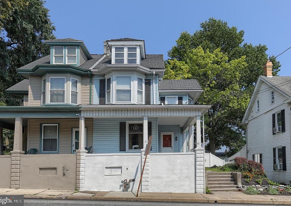 1st image of 118 N College St