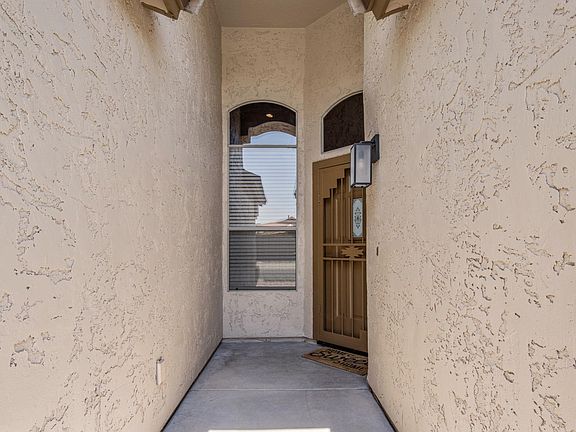 3rd image of 4314 E Lone Cactus Dr