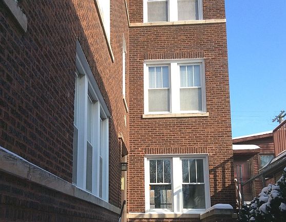2nd image of 3351 N Clifton Ave APT 1E