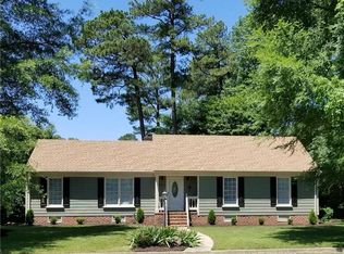 301 Pinecliffe Dr, Colonial Heights, VA 23834