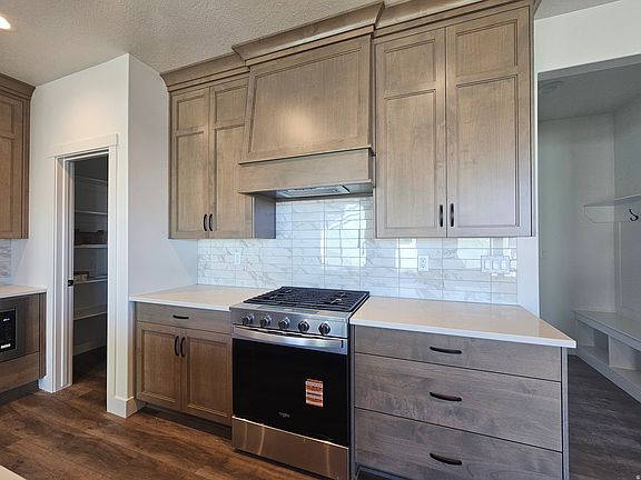 5th image of 3181 N 2825 W #44
