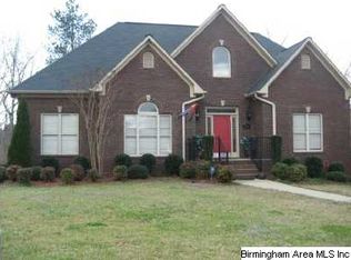 914 Whispering Pines Cir, Mount Olive, AL 35117