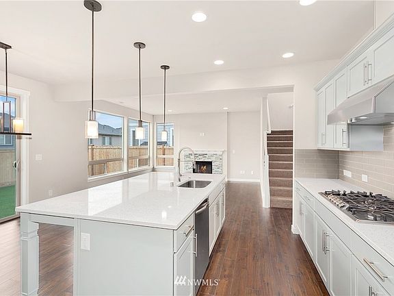5th image of 3926 146th Street SE #13