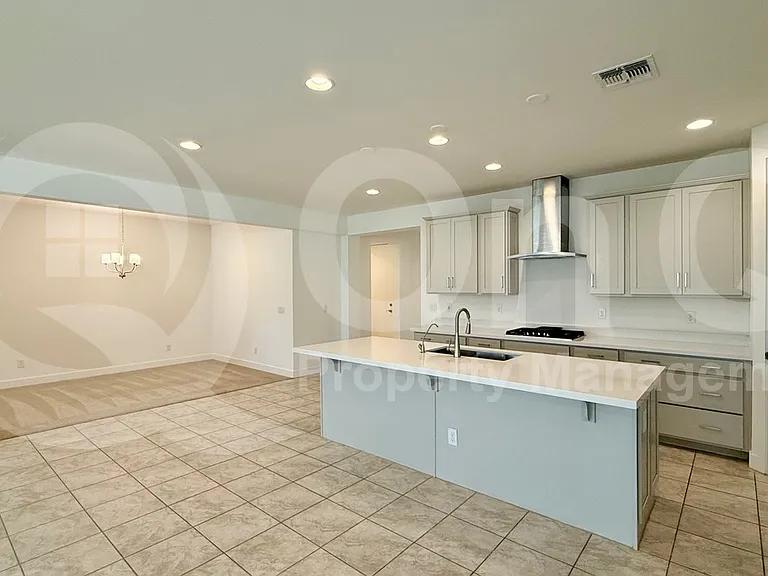 14255 W Alameda Rd — Photo 7