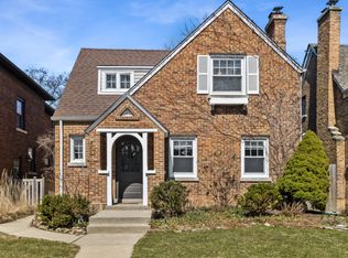 3033 Thayer St, Evanston, IL
