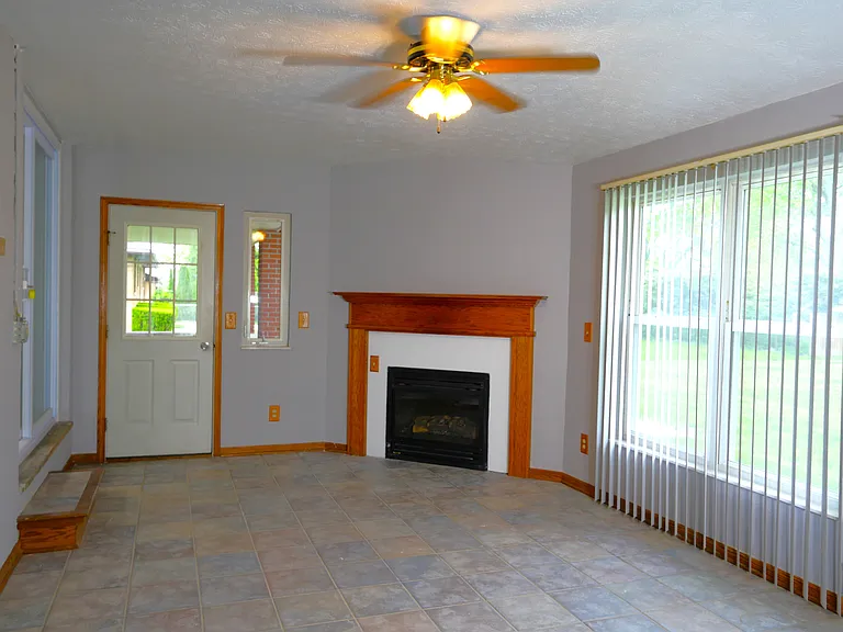 2908 Robert Pkwy — Photo 7