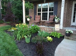 232 Bergen Ln, Simpsonville, SC 29681