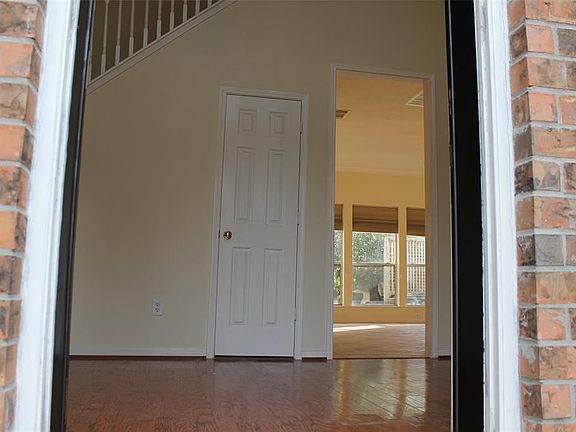 2nd image of 5110 Brett Dr