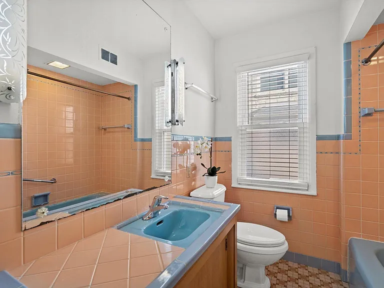 8748 Parkview Ct #8748 — Photo 8