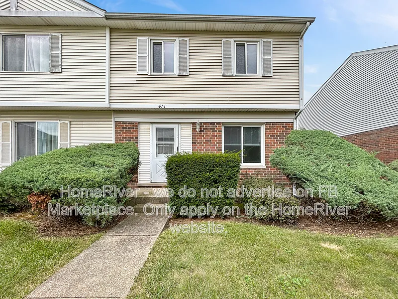 411 Gainsborough Ct