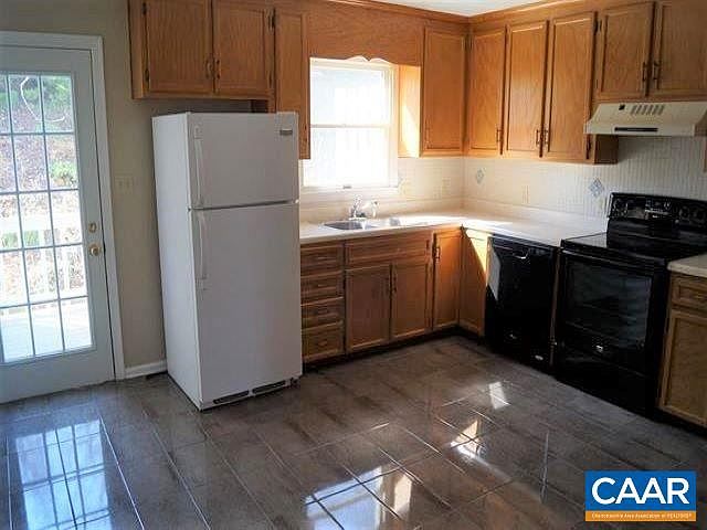 1st image of 1384 5th St APT B