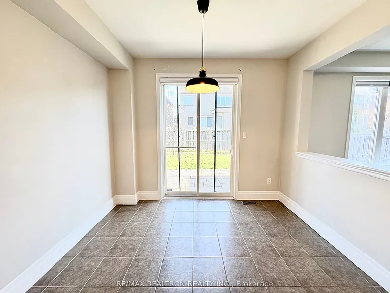 11 Stoyell Dr — Photo 4