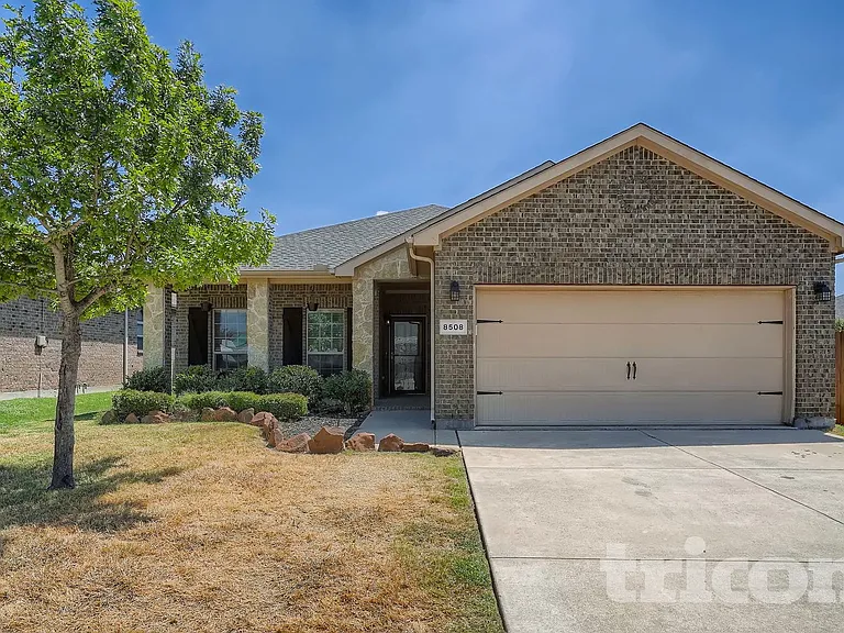8508 Axis Deer Run — Photo 2