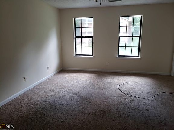 5th image of 2588 Sugar Cane Pl