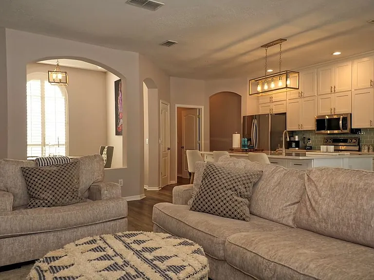 10107 Shortwood Ln — Photo 6