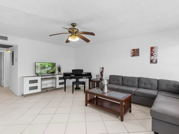 3028 Harwood D, Deerfield Beach, FL 33442