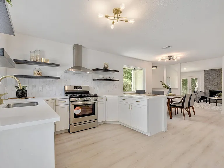 4011 Eskew Dr — Photo 10