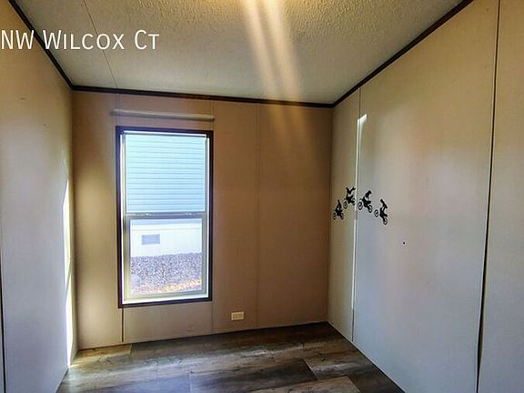 3rd image of 1920 NW Wilcox Ct