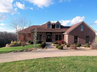 5935 Orchard Hills Ln, Cincinnati, OH 45252