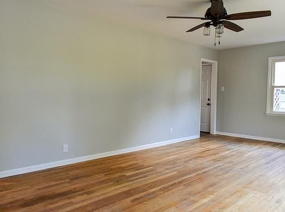 4th image of 3527 Pacific St
