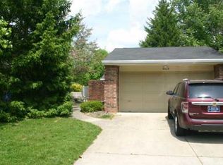 4020 Shields Dr, Columbus, IN 47201