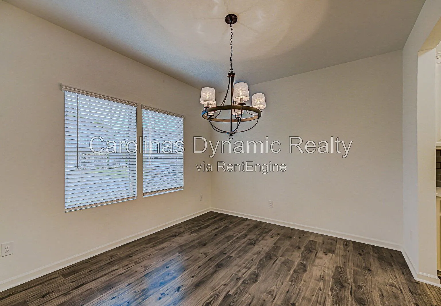 4 bed, 2.5 bath, 2759 sqft, $2,800 — Photo 4