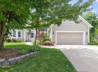 18242 W 156th St, Olathe, KS 66062