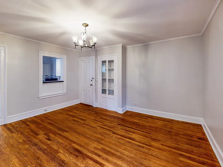 542 Chapel St #5 — Photo 11