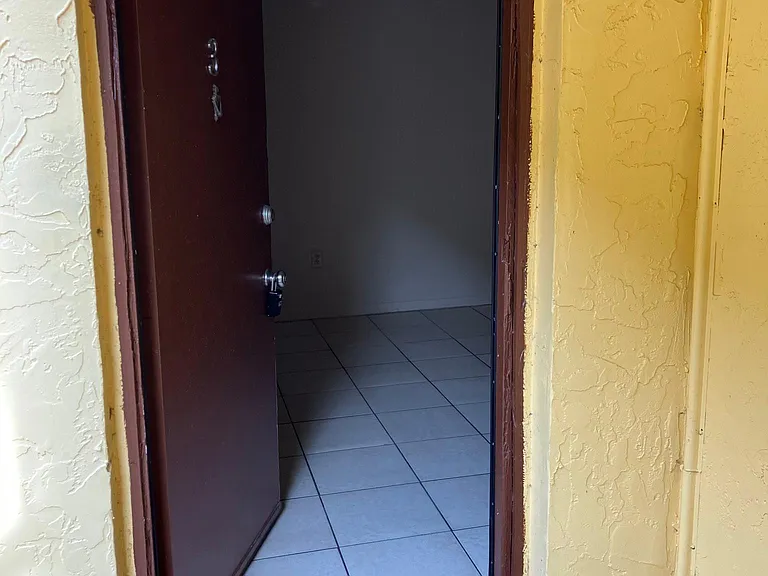 7025 Hibiscus Ave S #3 — Photo 6