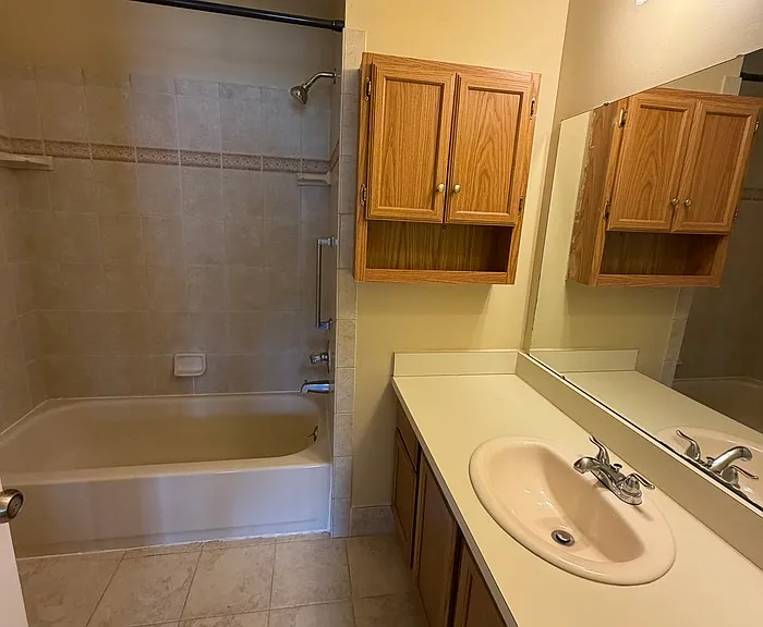 15246 Ashley Ct — Photo 11