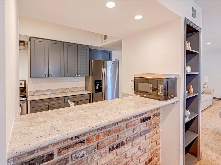 5863 Inwood Dr #5 — Photo 13