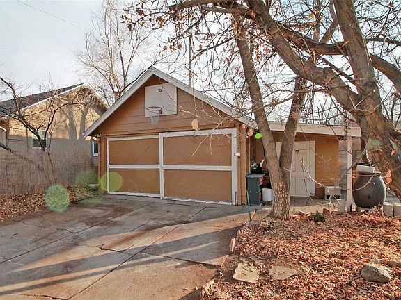 2nd image of 3220 W Gill Pl
