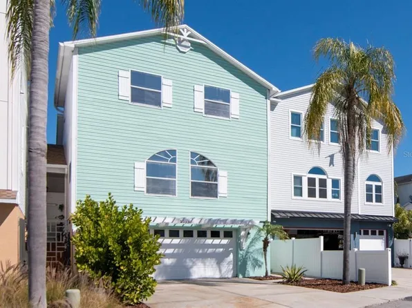 5313 Boardwalk St, Holiday, FL 34690