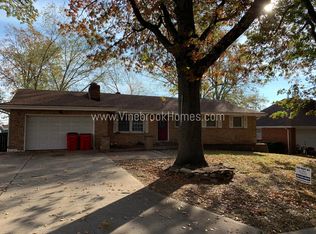 728 NW 5th St, Blue Springs, MO 64014