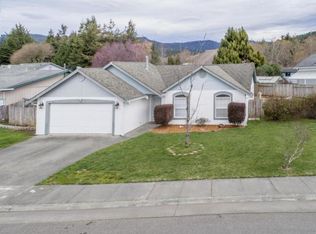 311 Senestraro Way, Fortuna, CA 95540