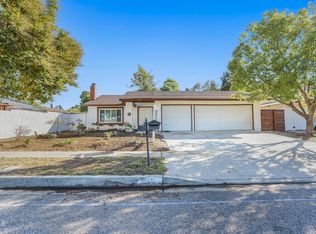 860 Erringer Rd, Simi Valley, CA 93065